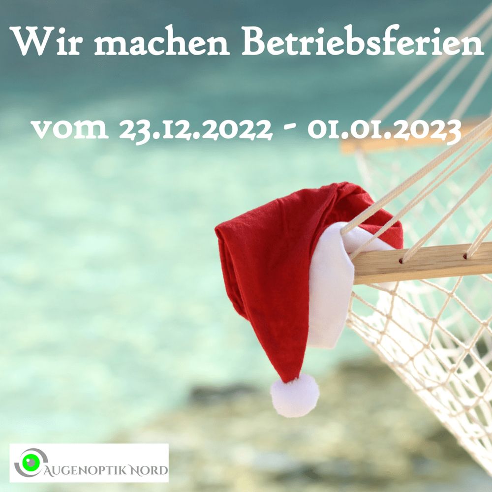 Weihnachtsmannhut auf einer Hängematte während der Betriebsferien